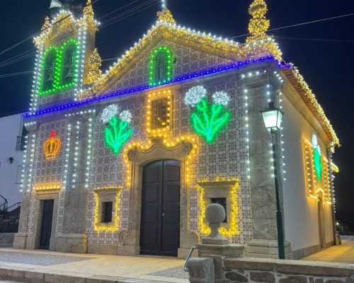 Creixomil em Barcelos inaugura iluminação para a festa.