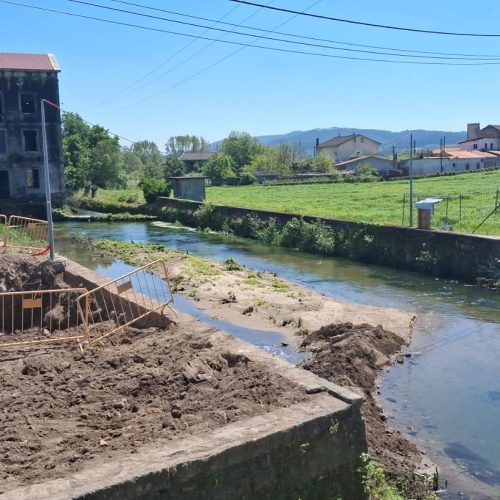 Construção da Ponte sobre o Ribeiro das Pontes – CORTE DE ESTRADA